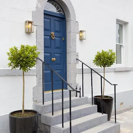 Townhouse - St George's Terrace