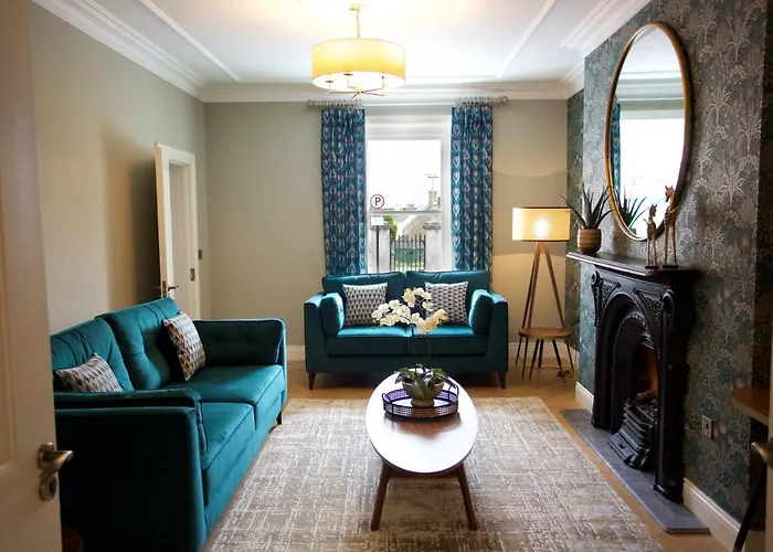 Townhouse - St George's Terrace * Carrick on Shannon