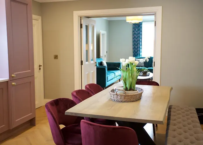 Villa Townhouse - St George's Terrace